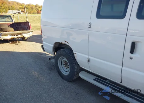 2014 Ford E-250 Commercial z USA, uszkodzony, nr VIN 1FTNE2EW1EDA10195